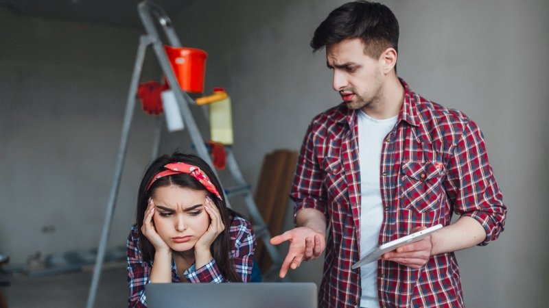 When to DIY vs. Hire a Pro: Electrical Repair in Your Home